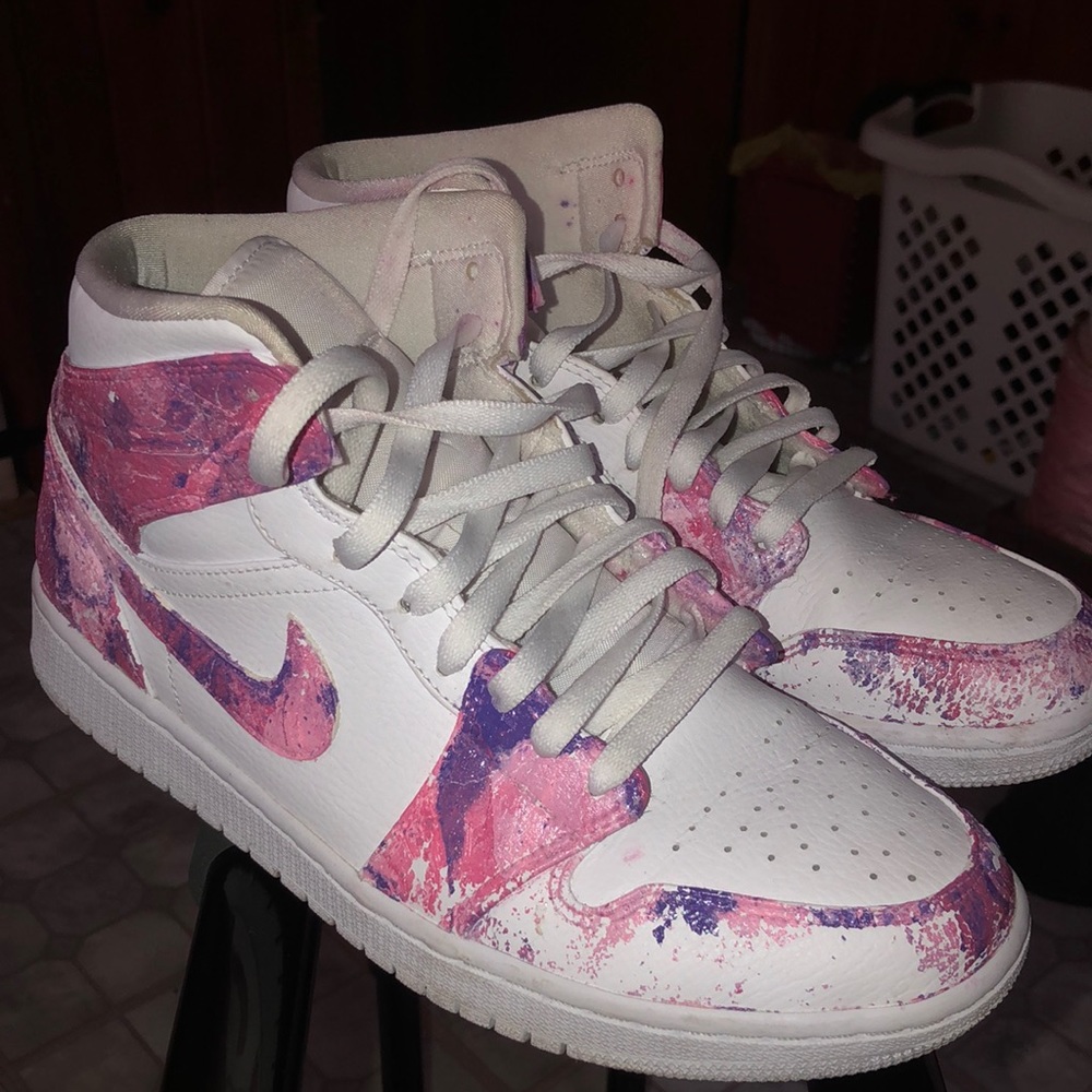 Air Jordan 1 White Mids